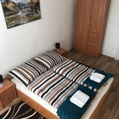 미슈콜츠 Eva Apartman 아파트 외부 사진